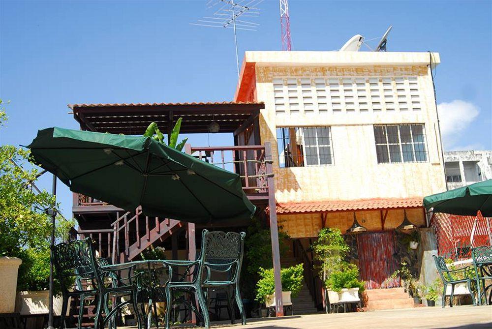 Hotel Luis V Santo Domingo Exterior photo